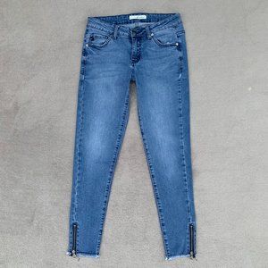 KanCan Skinny Mid Rise Jeans Sz26